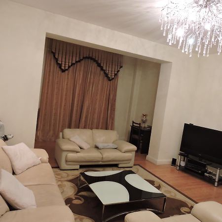 Appartement 1 Shota Rustaveli Avenue à Tbilissi Extérieur photo