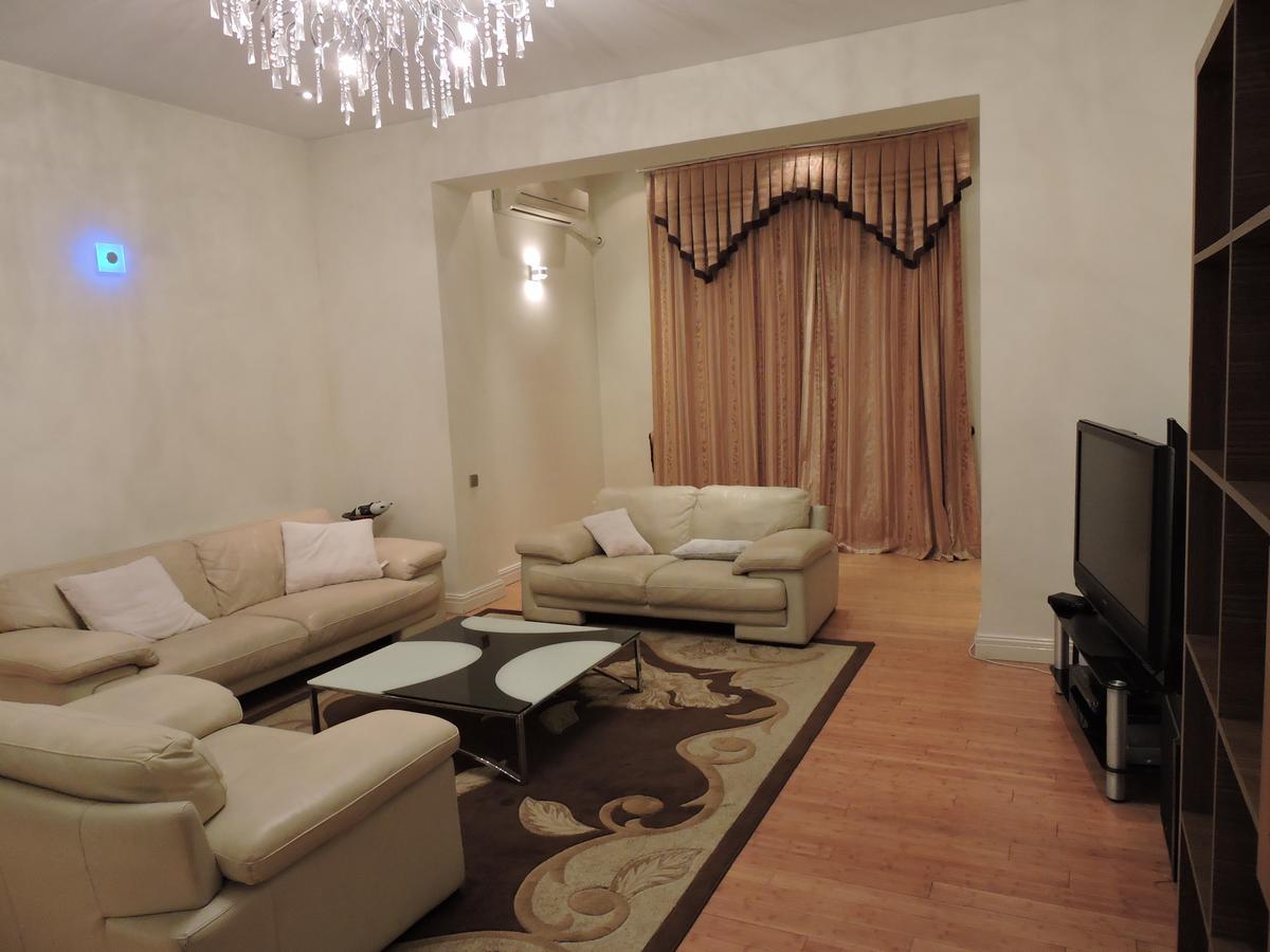 Appartement 1 Shota Rustaveli Avenue à Tbilissi Extérieur photo