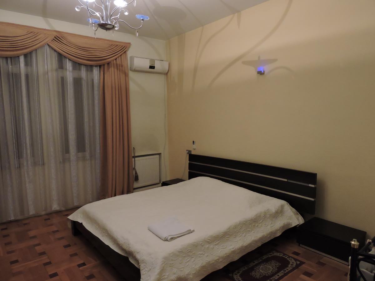 Appartement 1 Shota Rustaveli Avenue à Tbilissi Extérieur photo