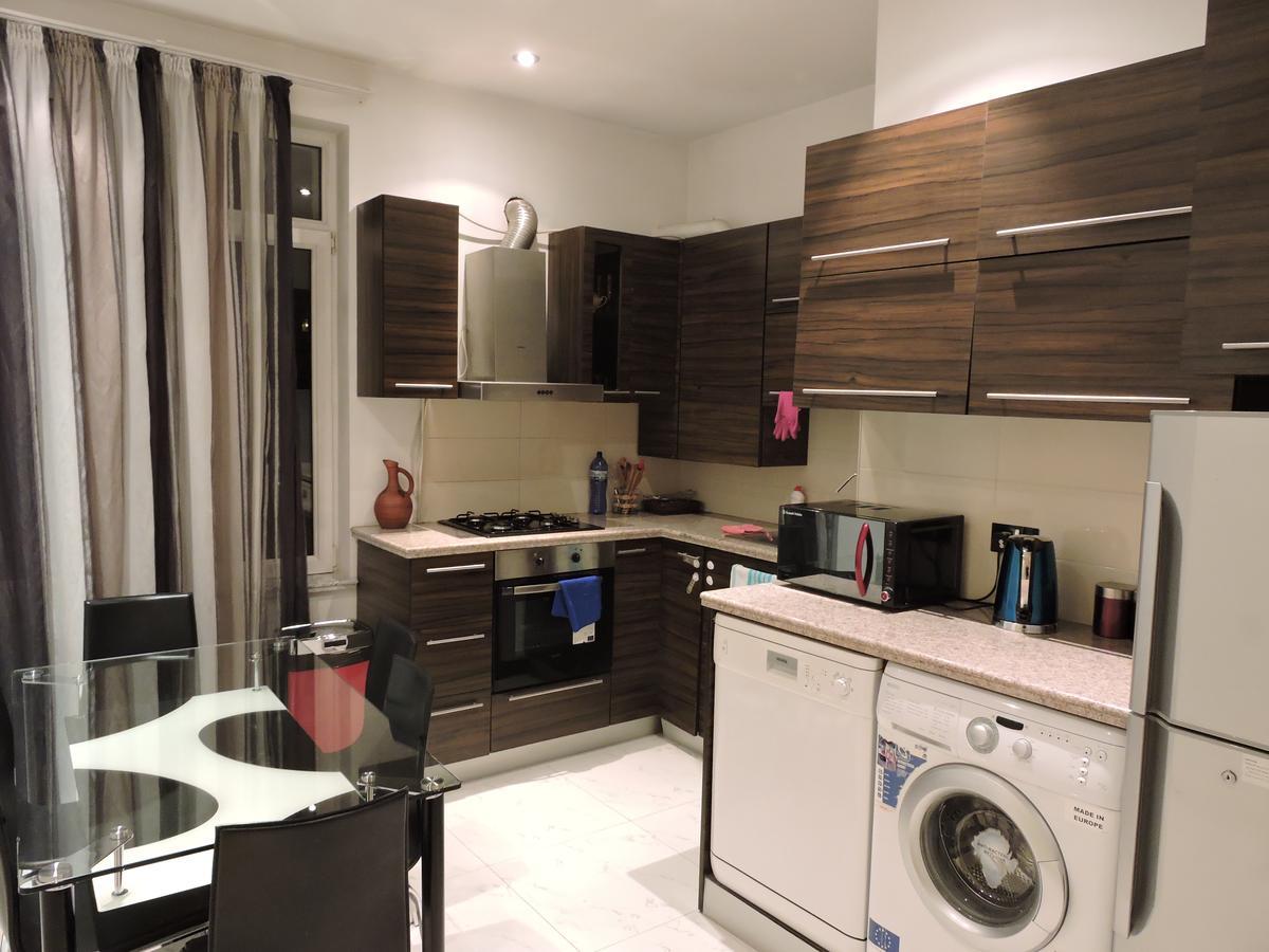 Appartement 1 Shota Rustaveli Avenue à Tbilissi Extérieur photo